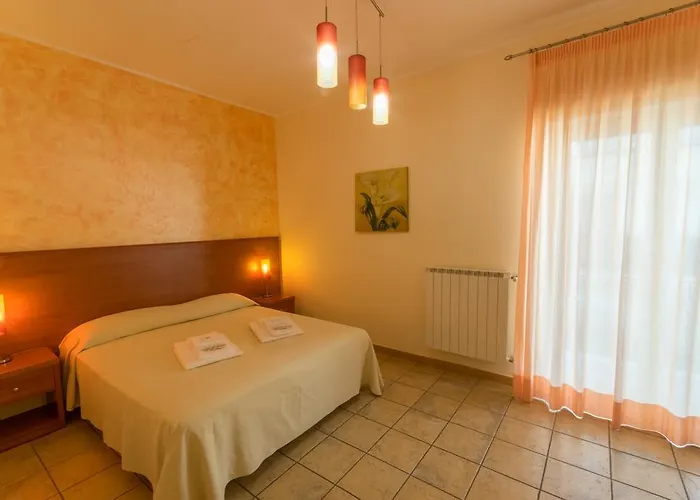 Orchidea Pensión 3*