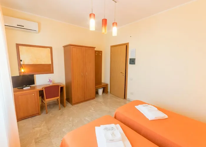 招待所 Orchidea 3*