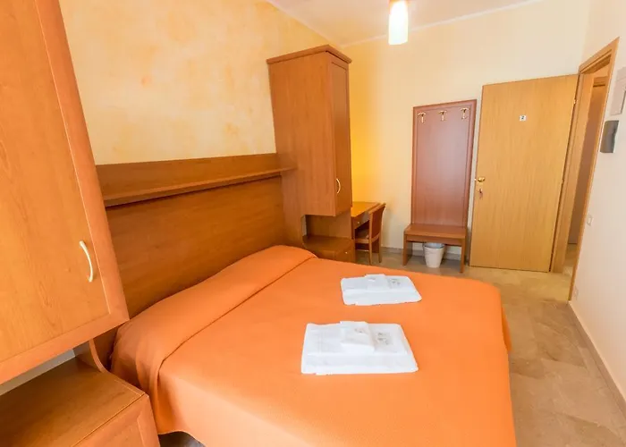 Pensión Orchidea 3*